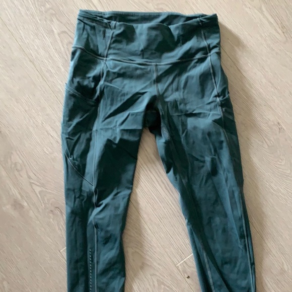 lululemon athletica Pants - Lulu sz 8 fast and free sage green workout tights